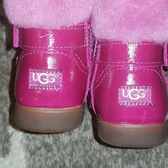 Authentic Ugg Gemma Boots - Picture 4 of 10